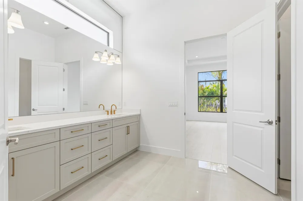 9525 St Germain Drive Palm Beach Gardens, FL 33412