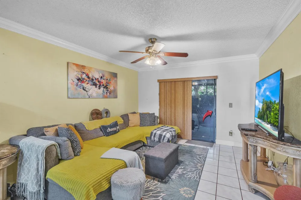 3920 SW 69th Terrace #7-S Miramar, FL 33023
