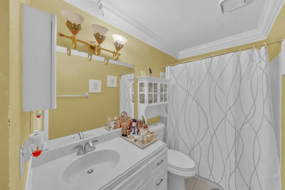 3920 SW 69th Terrace #7-S Miramar, FL 33023