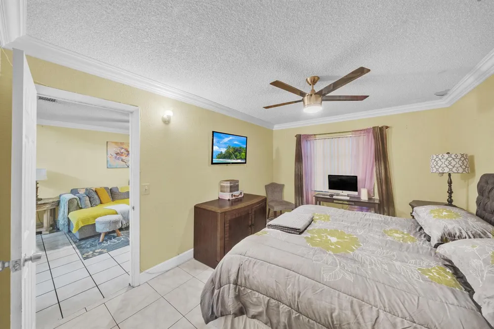 3920 SW 69th Terrace #7-S Miramar, FL 33023