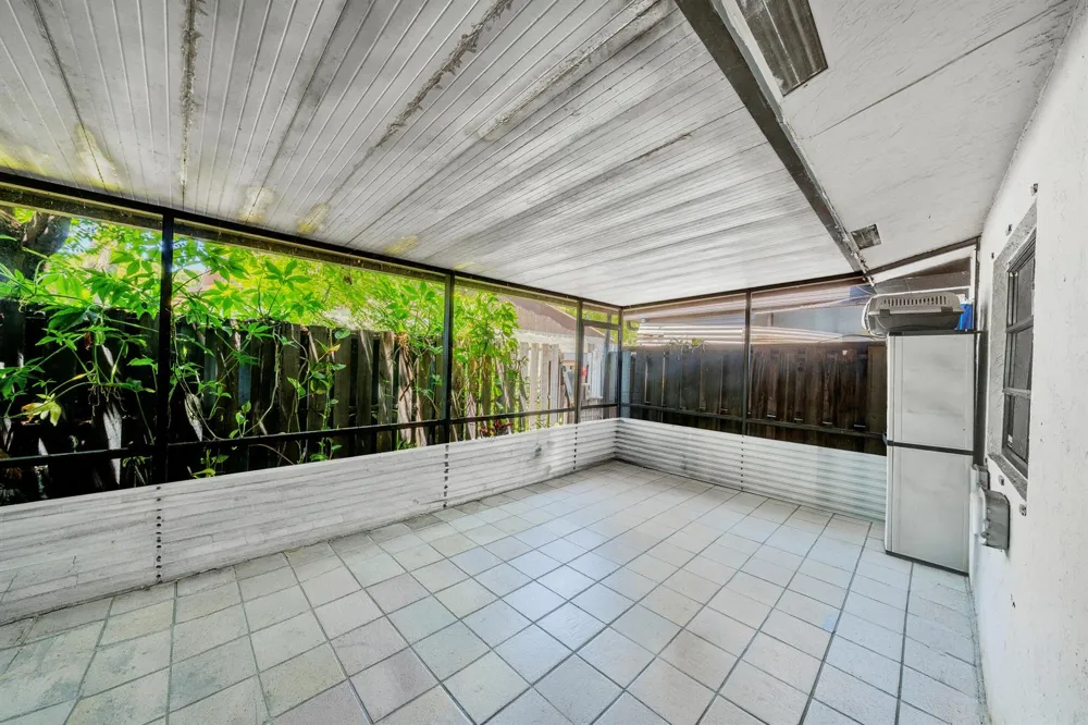 3920 SW 69th Terrace #7-S Miramar, FL 33023