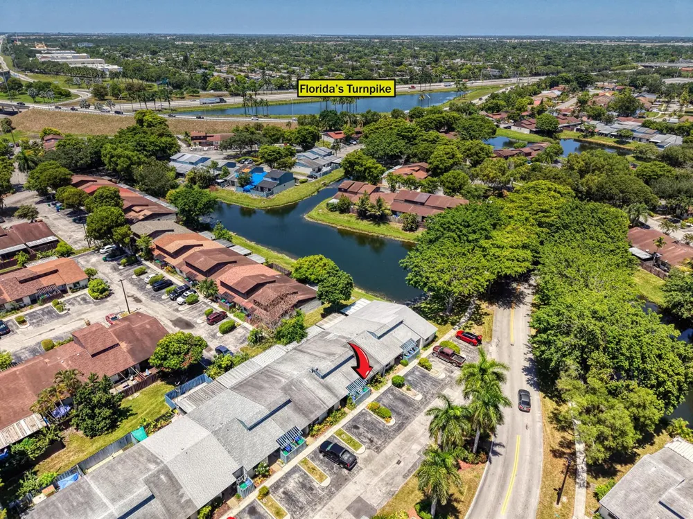 3920 SW 69th Terrace #7-S Miramar, FL 33023