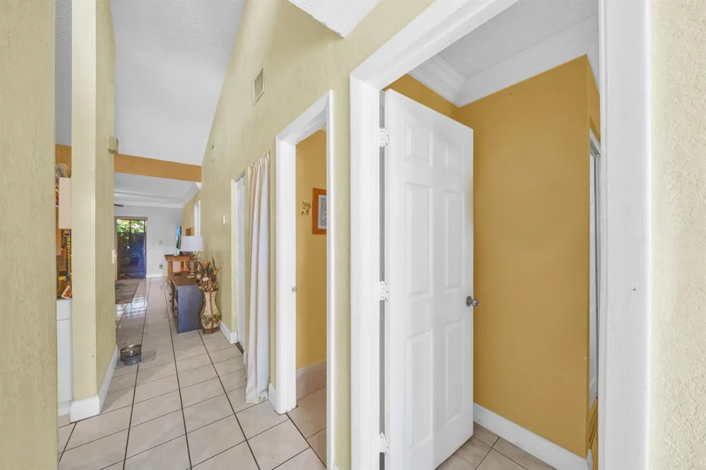 3920 SW 69th Terrace #7-S Miramar, FL 33023
