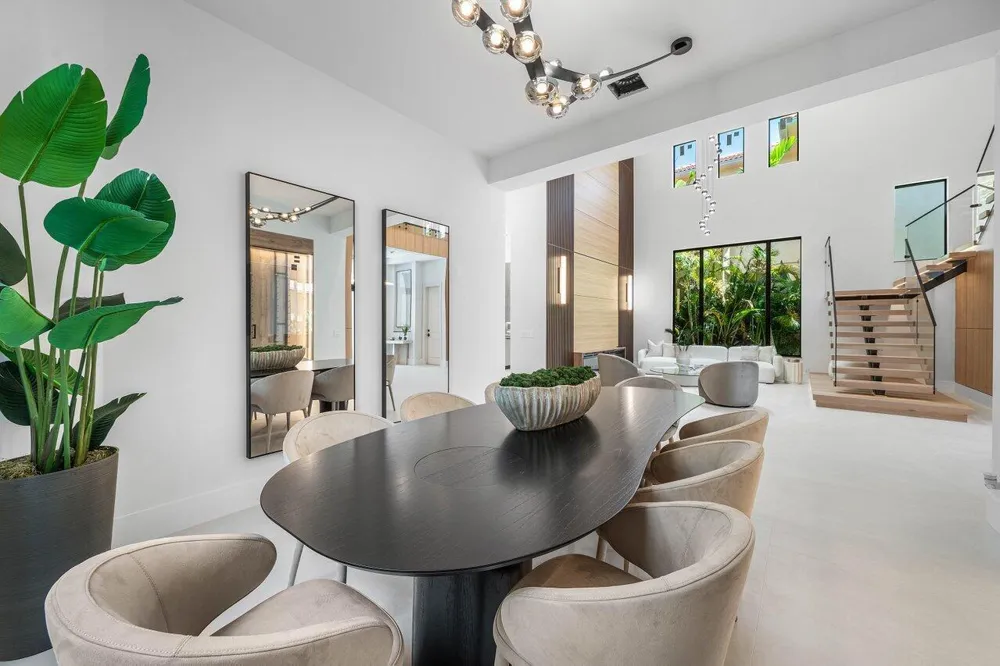 17931 LAKE AZURE WAY Boca Raton, FL 33496