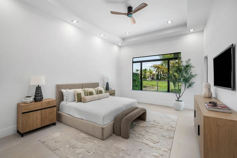 17931 LAKE AZURE WAY Boca Raton, FL 33496
