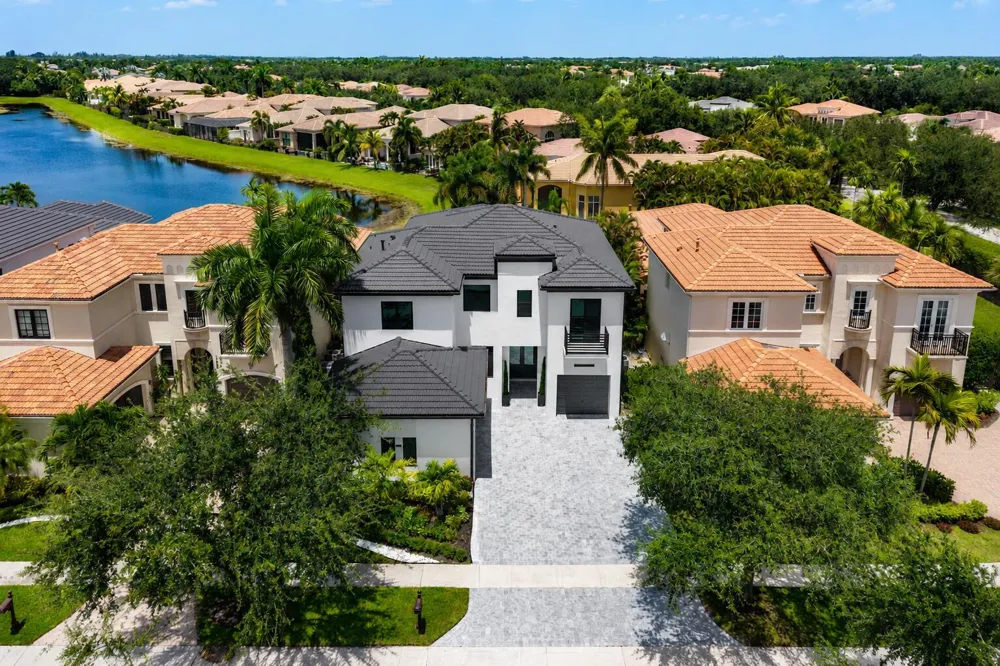 17931 LAKE AZURE WAY Boca Raton, FL 33496