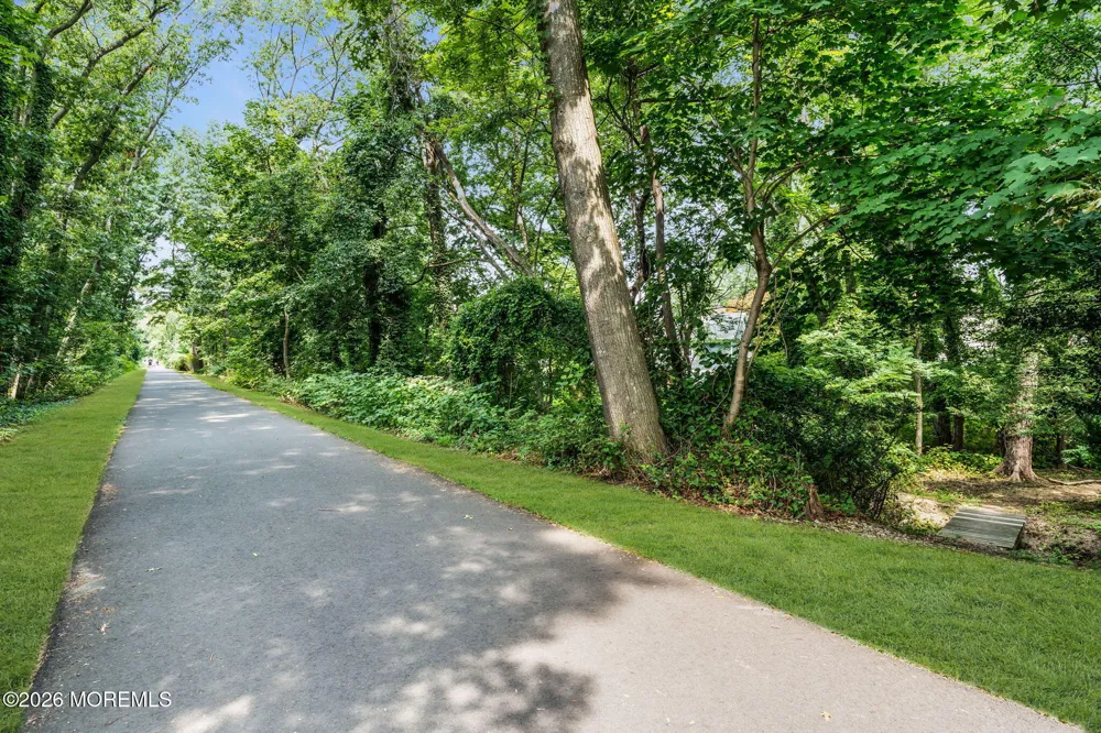 993 Atlantic Avenue Manasquan, NJ 08736