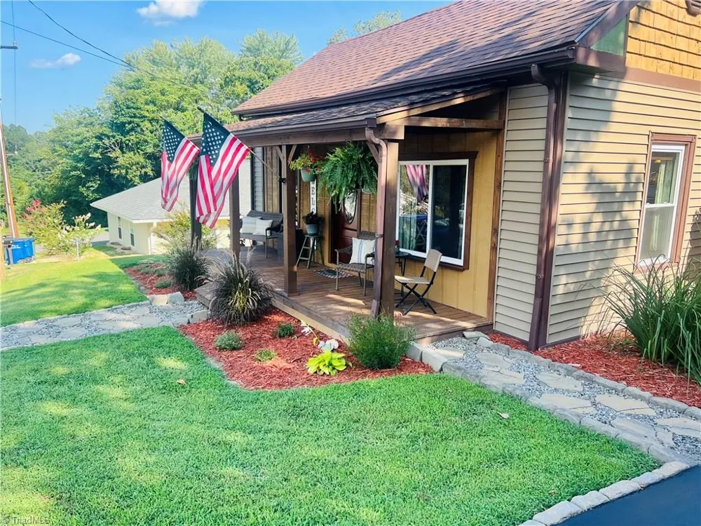 535 E Haymore Street Mount Airy, NC 27030