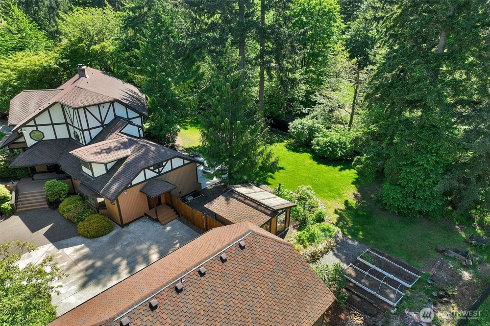 5204 178th Avenue E Lake Tapps, WA 98391