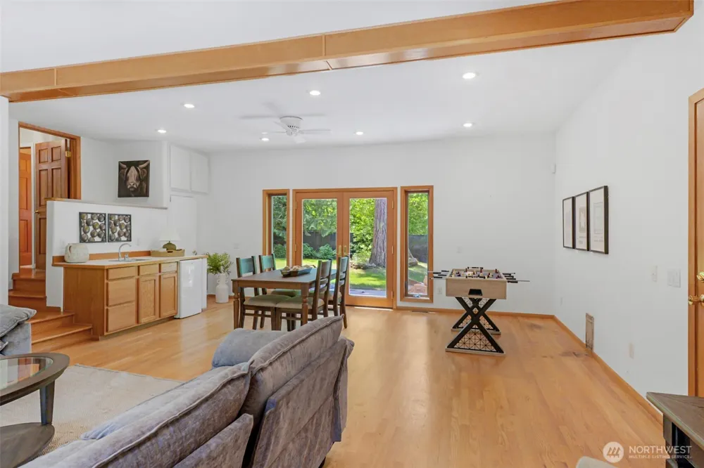 5204 178th Avenue E Lake Tapps, WA 98391