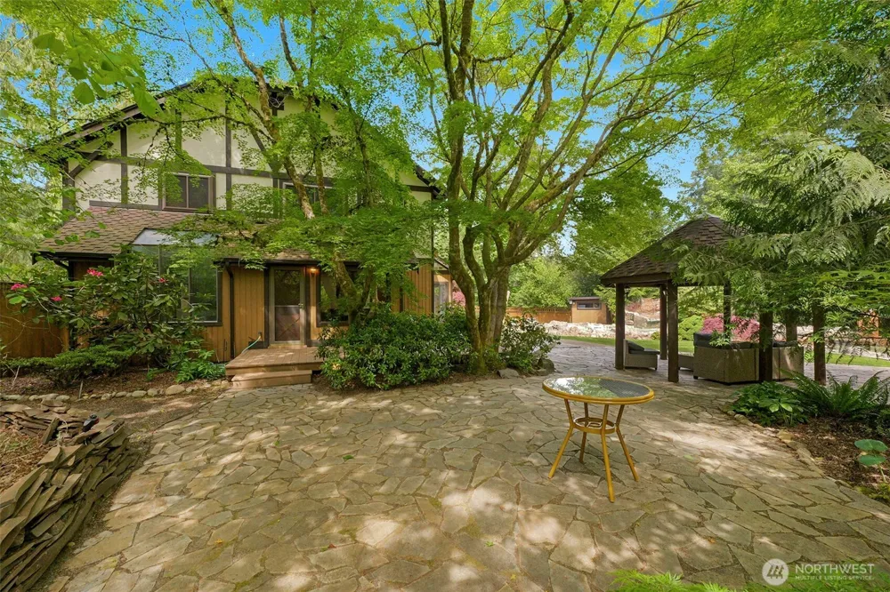 5204 178th Avenue E Lake Tapps, WA 98391
