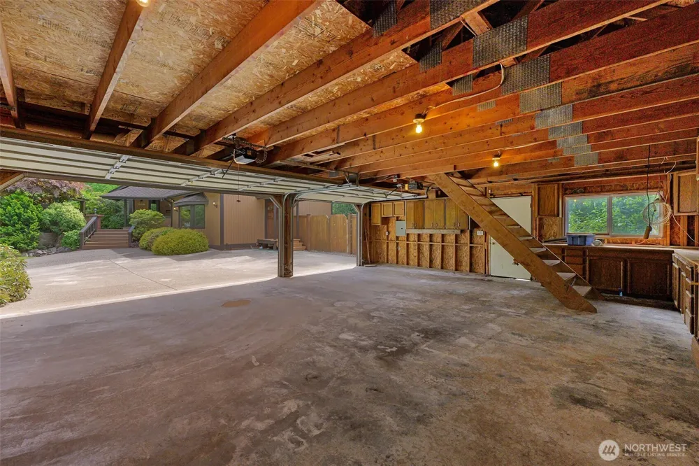 5204 178th Avenue E Lake Tapps, WA 98391