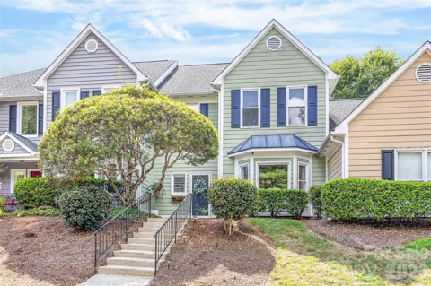 5933 Fitzwilliams Lane