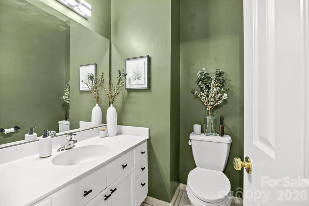 5933 Fitzwilliams Lane Charlotte, NC 28270