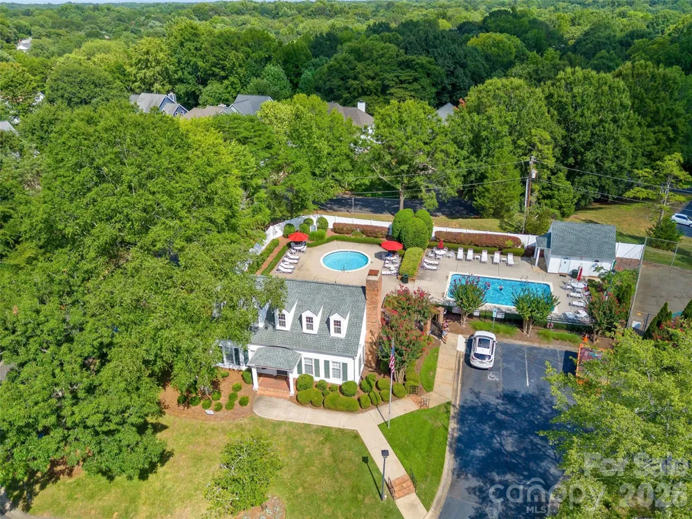 5933 Fitzwilliams Lane Charlotte, NC 28270
