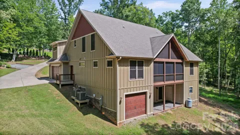126 Hunters Field Way