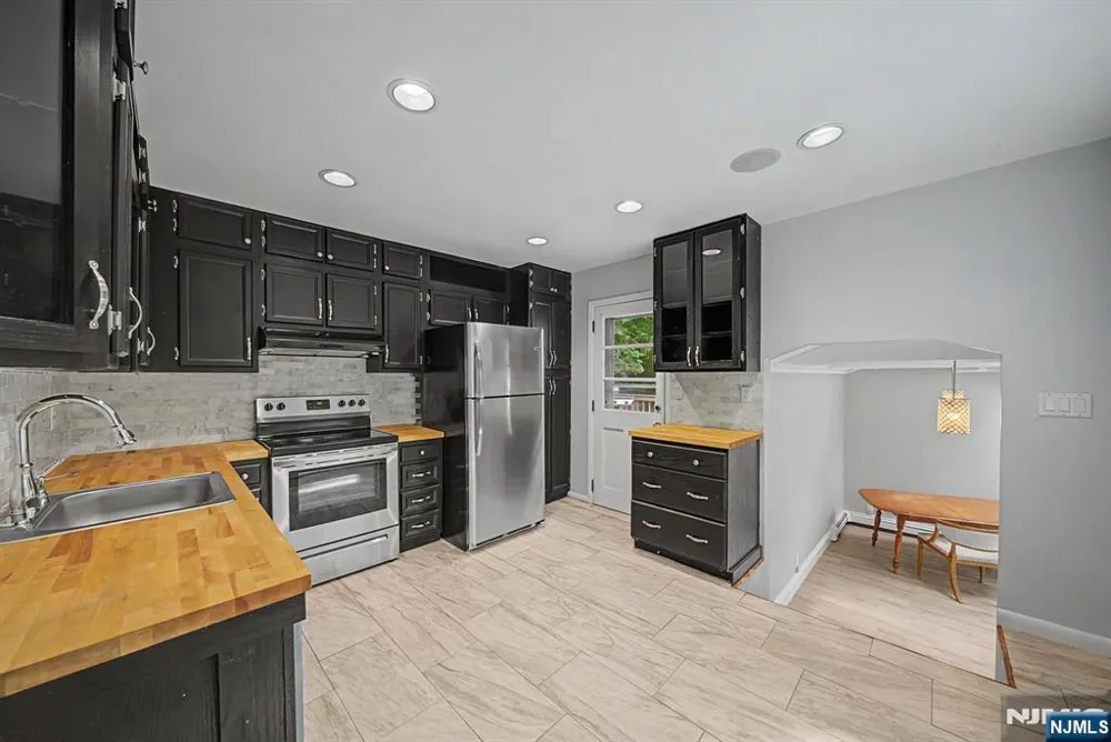 16 Foulton Terrace Sussex, NJ 07461