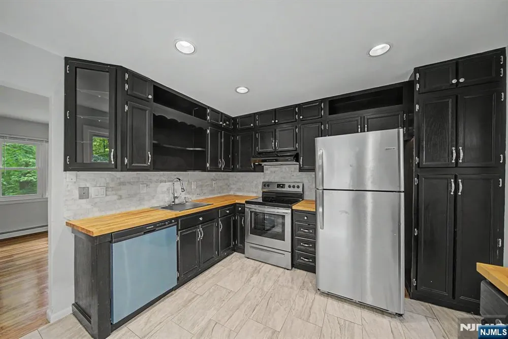 16 Foulton Terrace Sussex, NJ 07461