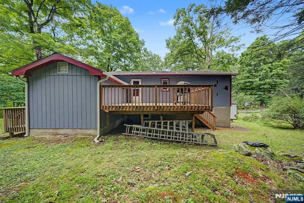 16 Foulton Terrace Sussex, NJ 07461
