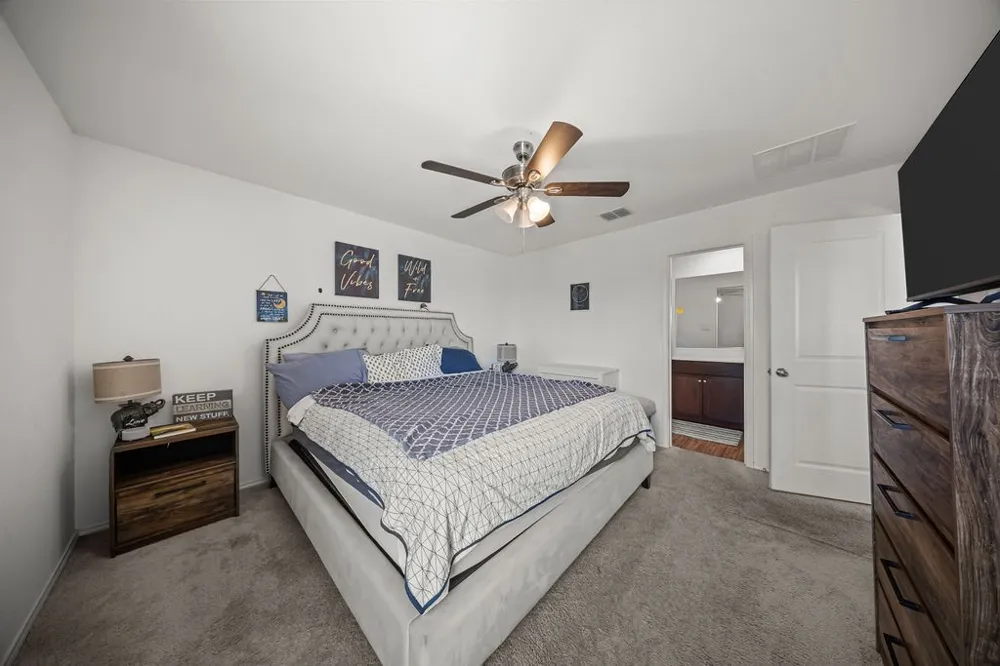 1048 Crestview Drive Hutchins, TX 75141