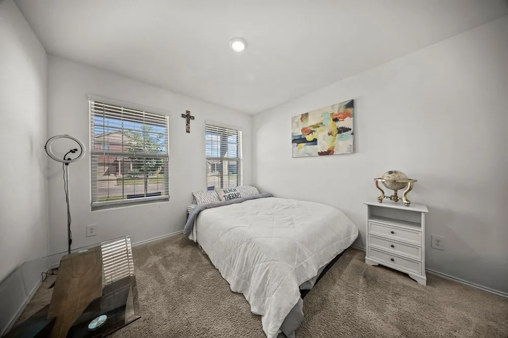1048 Crestview Drive Hutchins, TX 75141