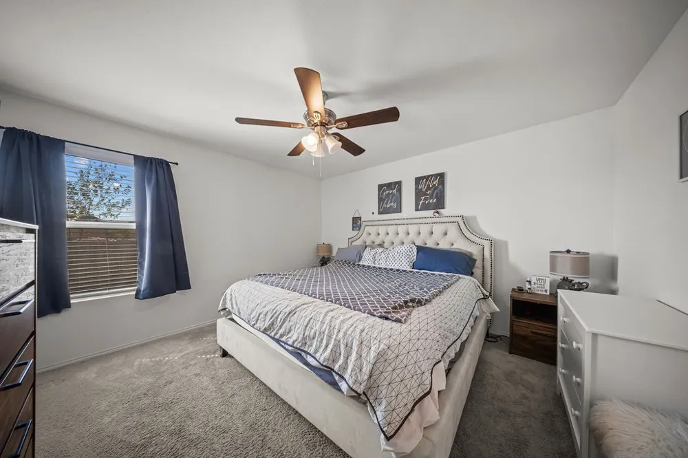 1048 Crestview Drive Hutchins, TX 75141