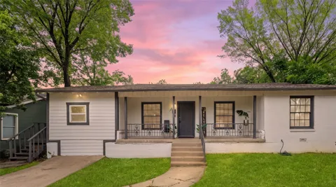 2321 Grandview Drive