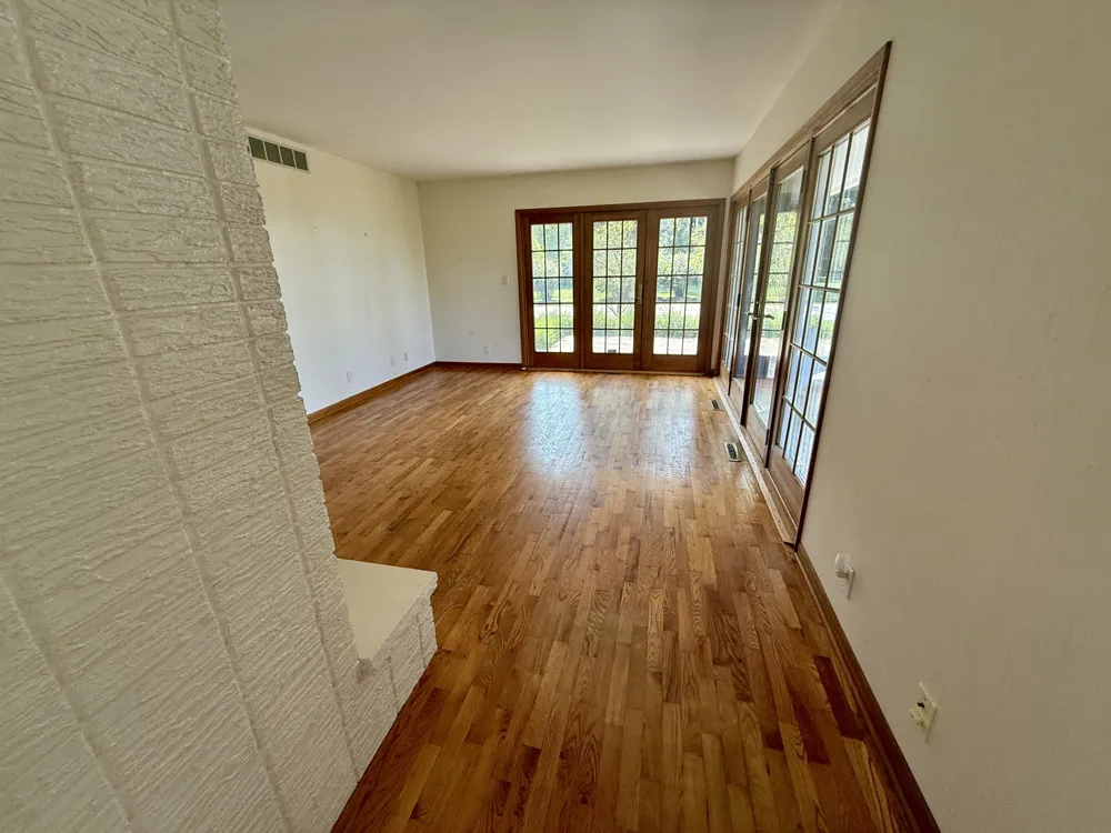 3007 Lakeshore Drive Fennville, MI 49408