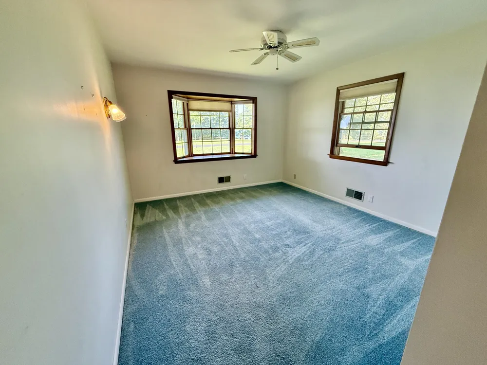 3007 Lakeshore Drive Fennville, MI 49408