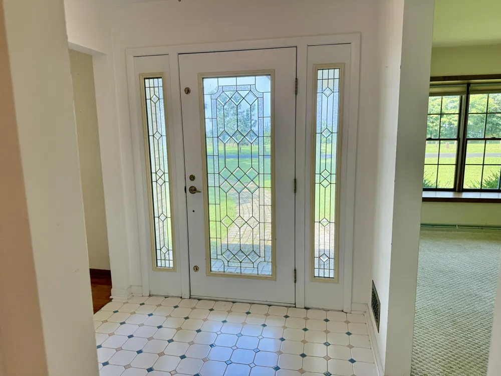 3007 Lakeshore Drive Fennville, MI 49408