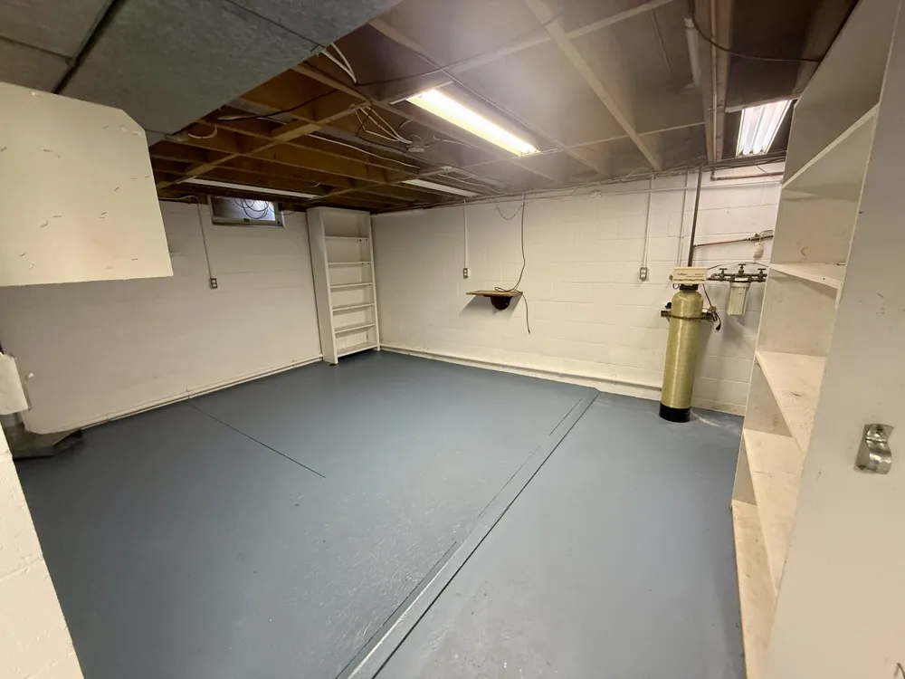 3007 Lakeshore Drive Fennville, MI 49408