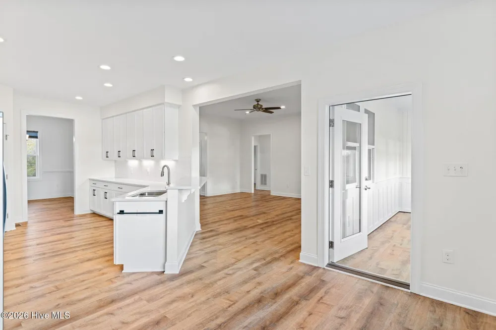 400 S Kingfisher Lane S Hampstead, NC 28443