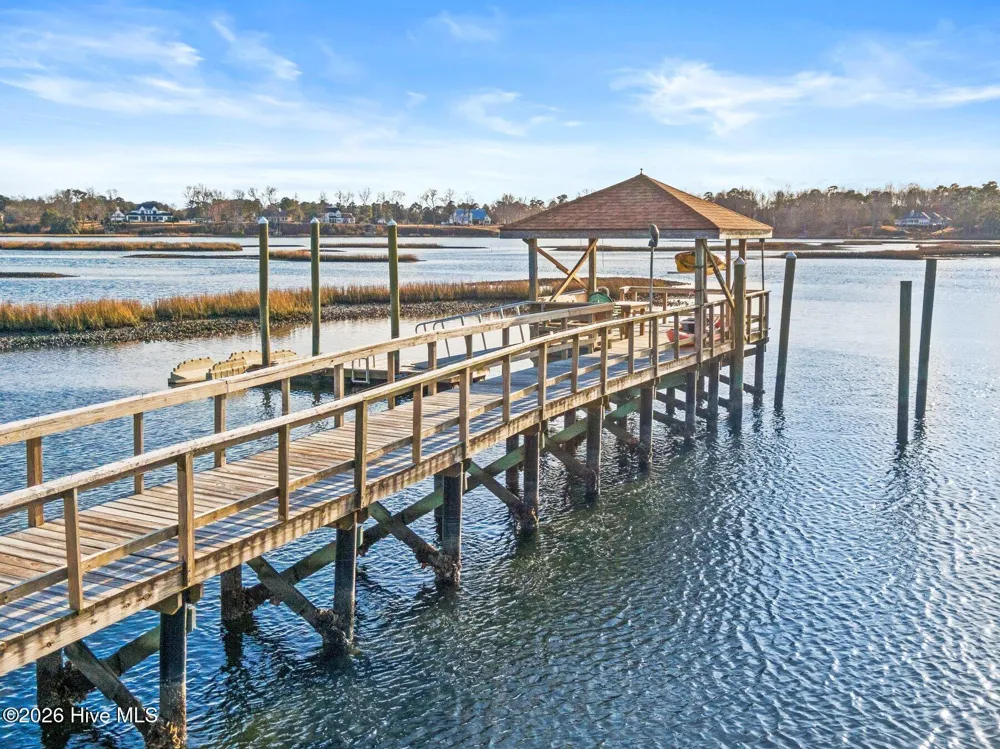 400 S Kingfisher Lane S Hampstead, NC 28443