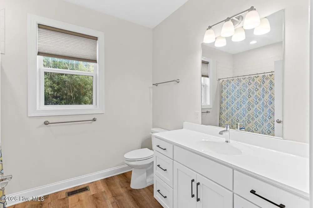 400 S Kingfisher Lane S Hampstead, NC 28443