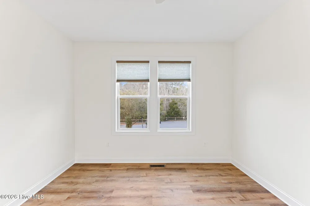 400 S Kingfisher Lane S Hampstead, NC 28443