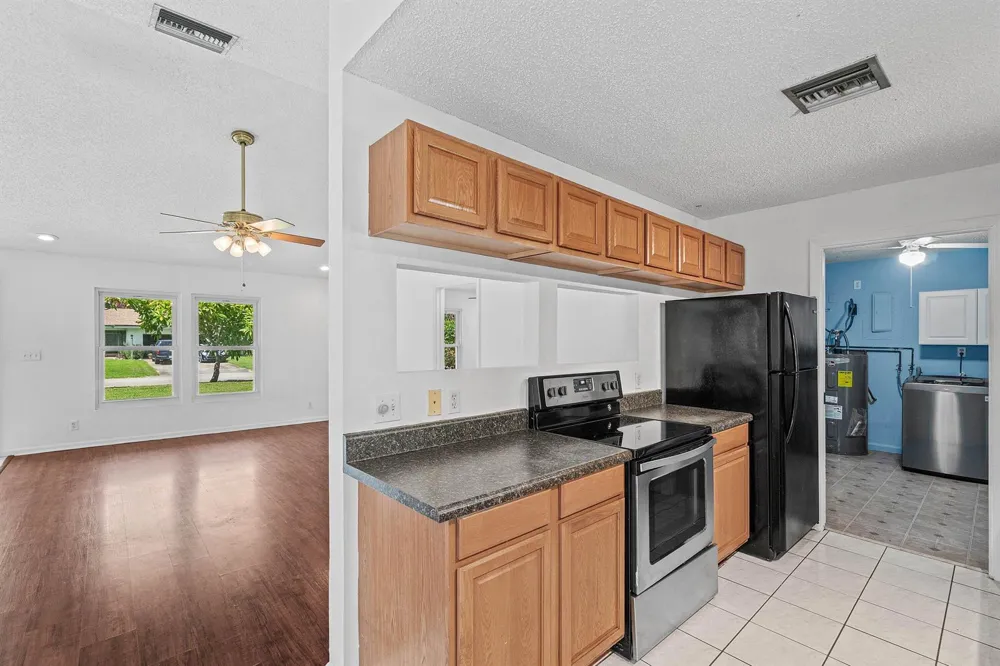 7442 Canal Drive Lake Worth, FL 33467
