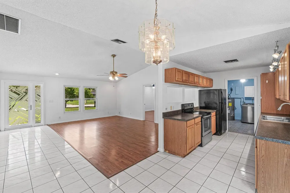 7442 Canal Drive Lake Worth, FL 33467