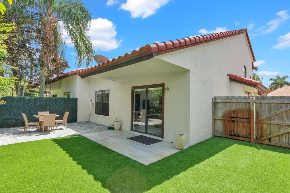 13483 FOUNTAIN VIEW BOULEVARD Wellington, FL 33414