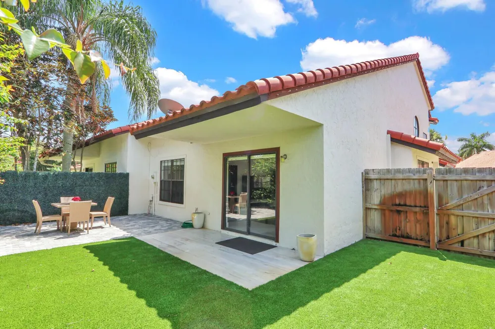 13483 FOUNTAIN VIEW BOULEVARD Wellington, FL 33414