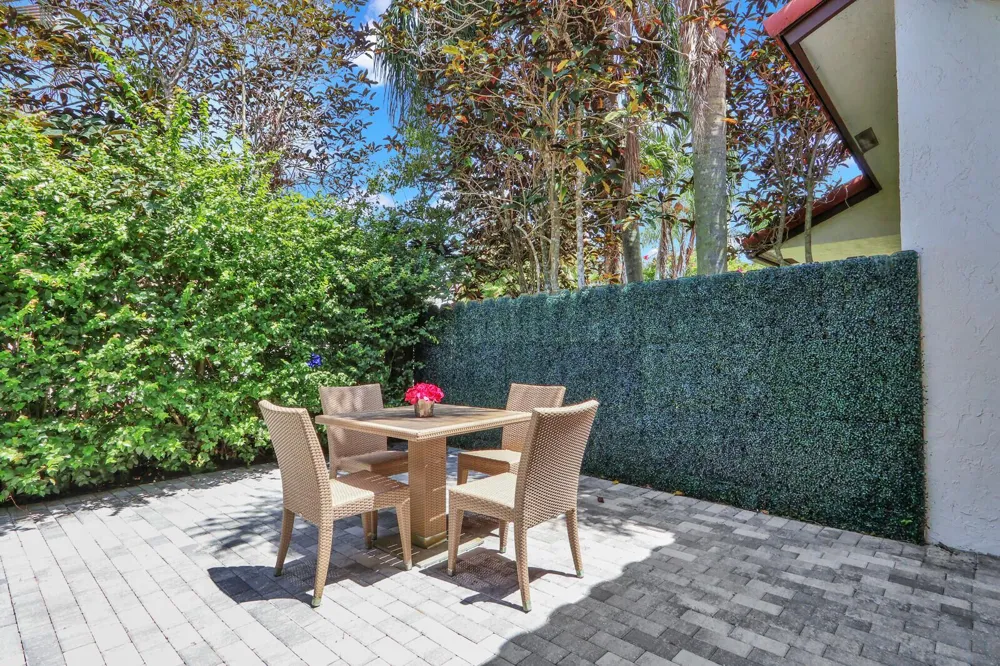 13483 FOUNTAIN VIEW BOULEVARD Wellington, FL 33414