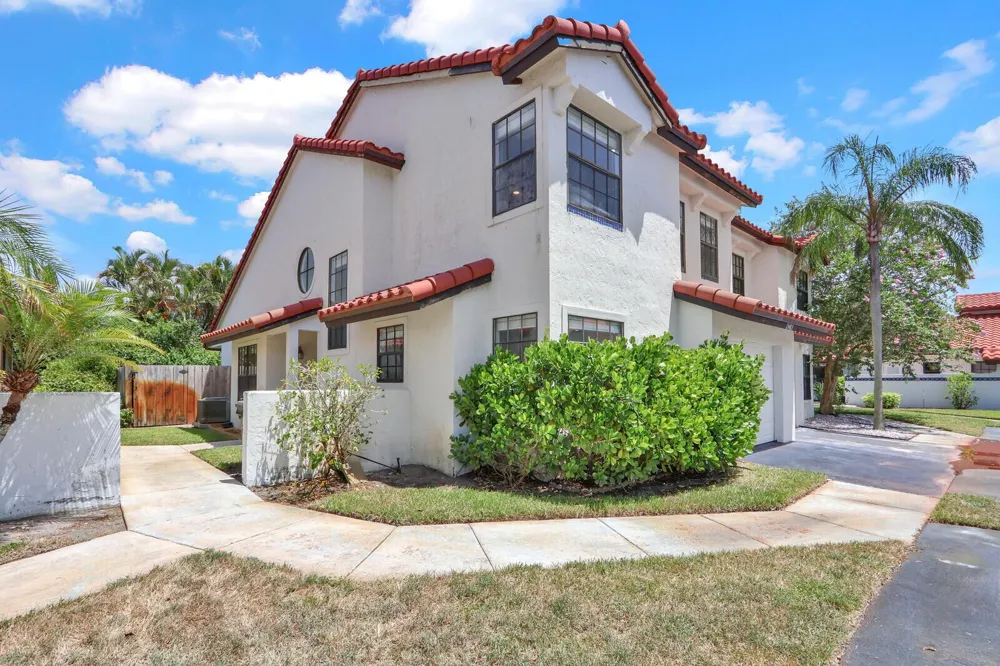 13483 FOUNTAIN VIEW BOULEVARD Wellington, FL 33414