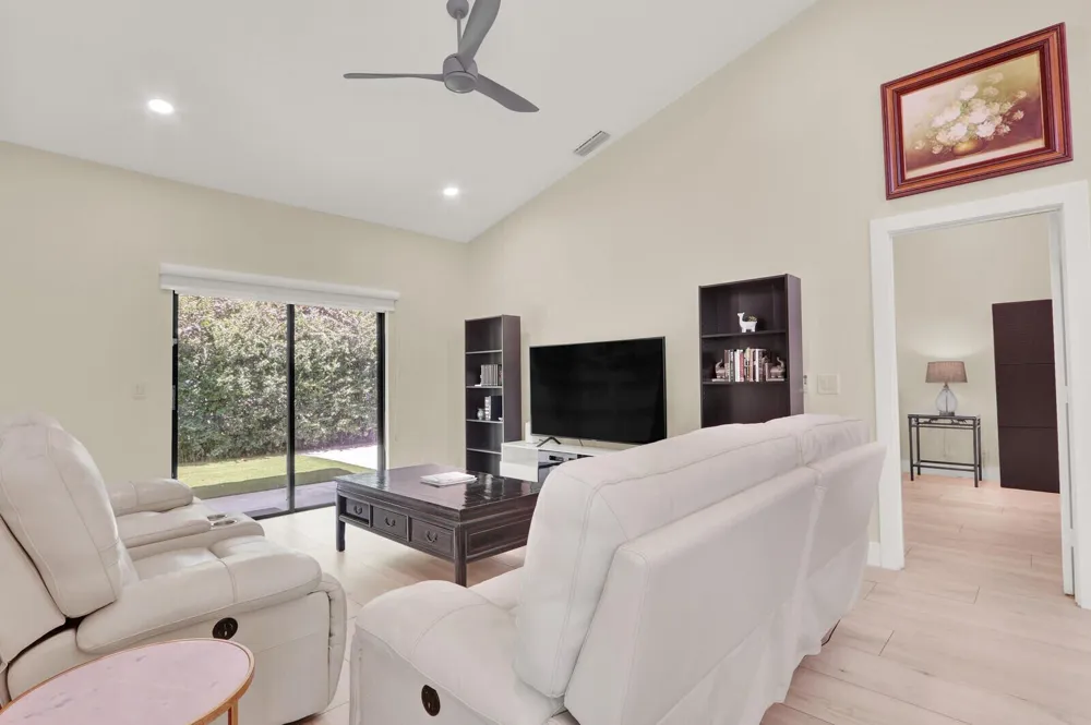 13483 FOUNTAIN VIEW BOULEVARD Wellington, FL 33414