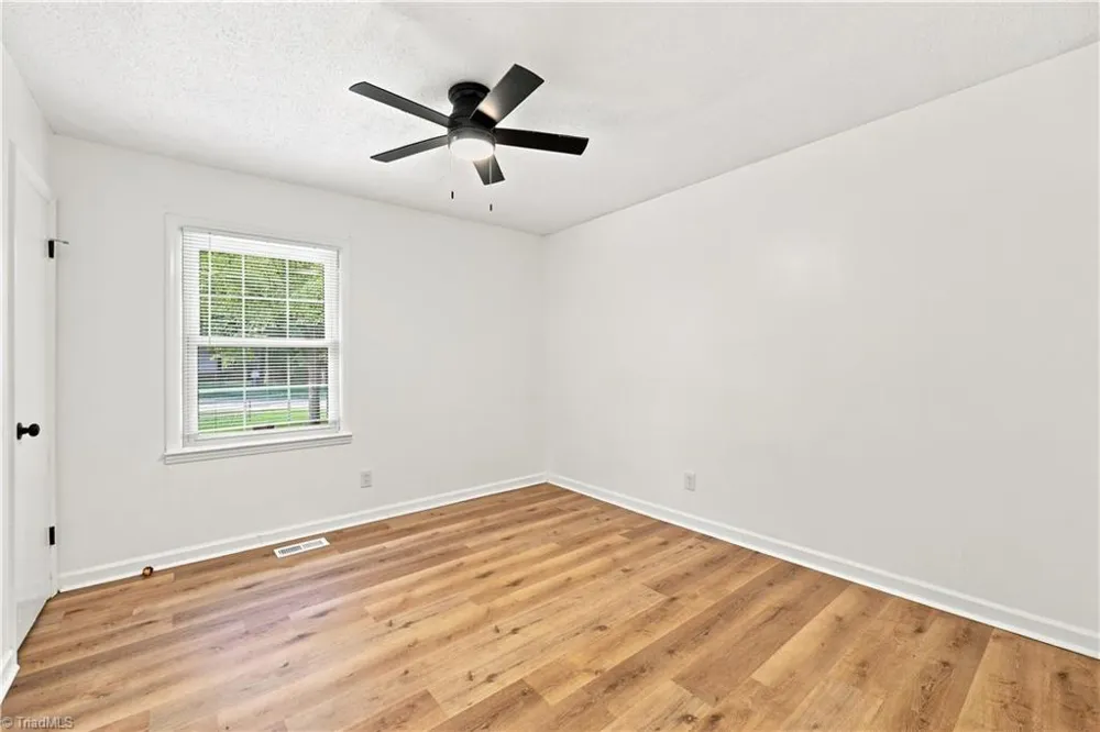 5503 Mallard Drive Browns Summit, NC 27214