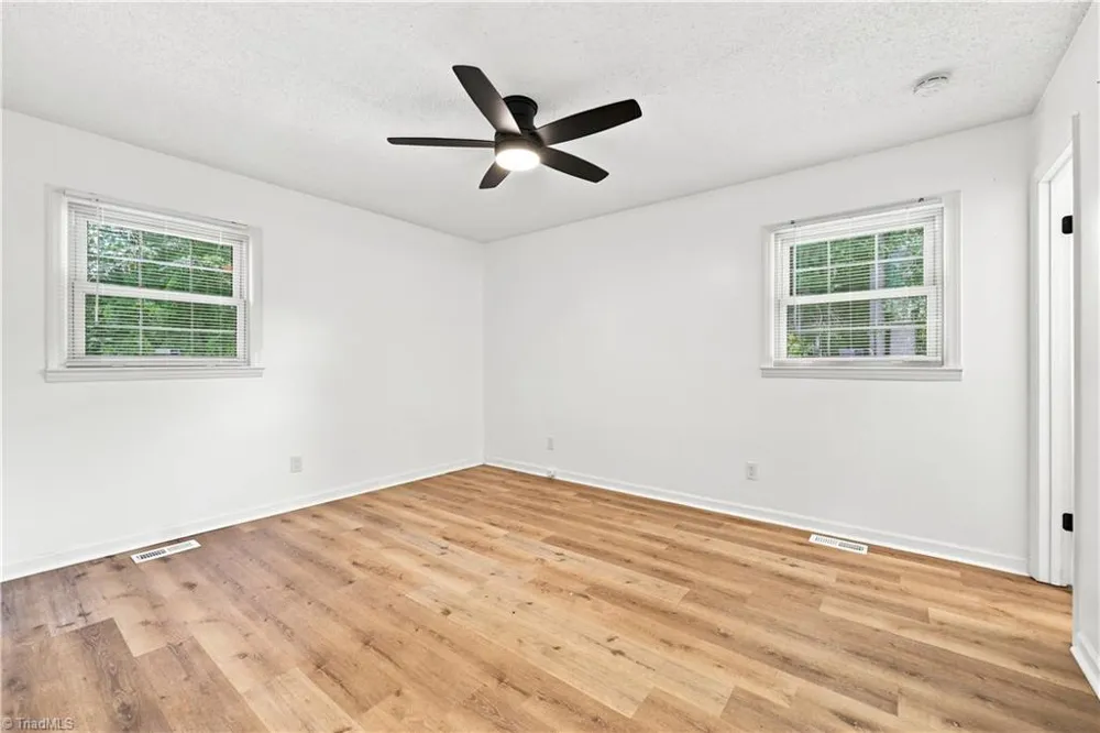 5503 Mallard Drive Browns Summit, NC 27214