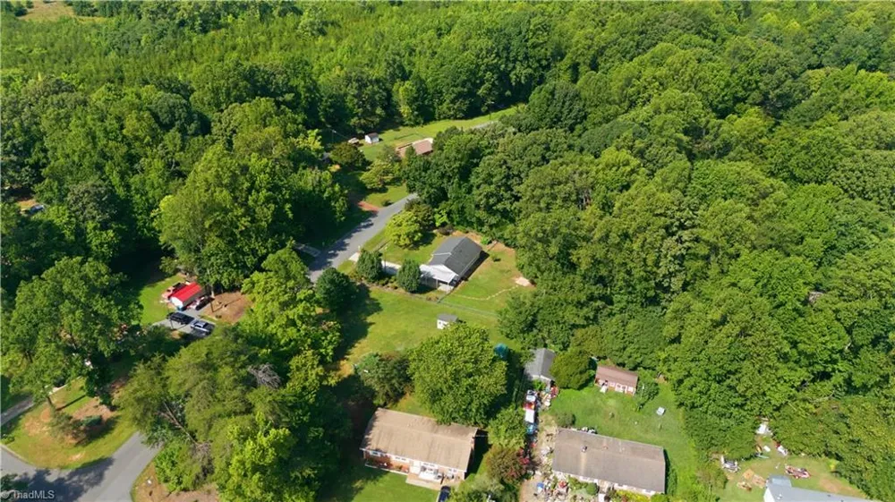 5503 Mallard Drive Browns Summit, NC 27214