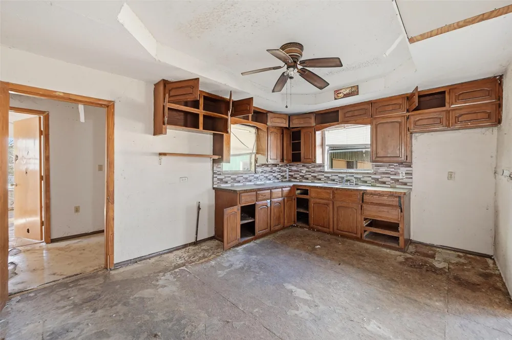 604 S Spears Street Alvarado, TX 76009