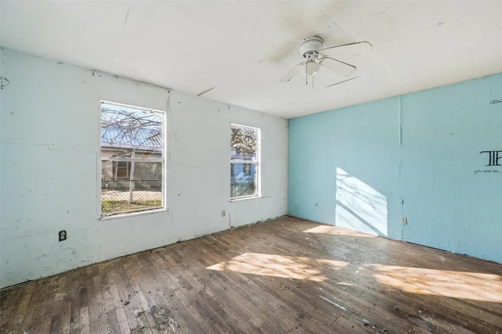 604 S Spears Street Alvarado, TX 76009
