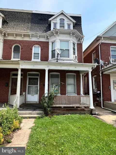 1305 GEORGE STREET