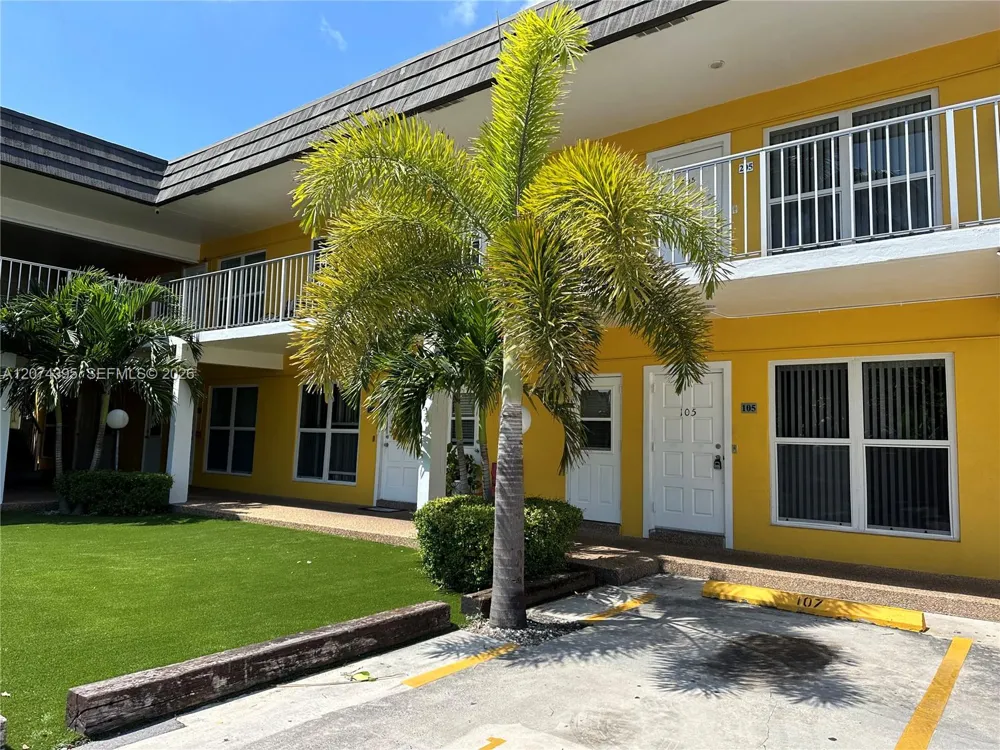 2822 Van Buren St #101 Hollywood, FL 33020