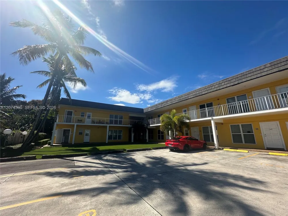 2822 Van Buren St #101 Hollywood, FL 33020